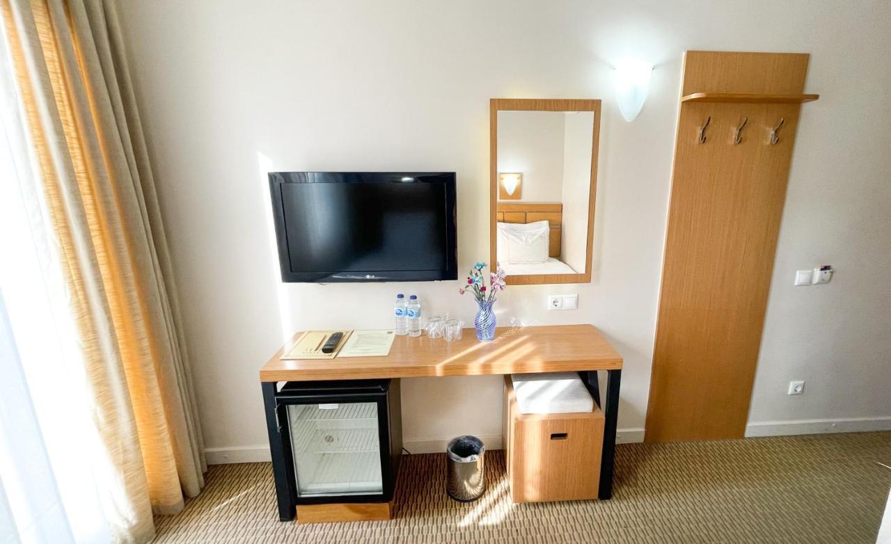 ซูเดโคนาค Hotel อิสตันบูล ภายนอก รูปภาพ